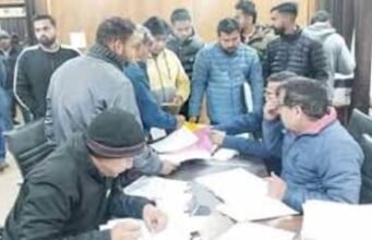 उत्तराखंड निकाय चुनाव: नामांकन का आज आखिरी दिन, आयोग ने आसान किया नियम