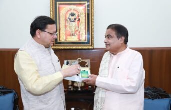 नई दिल्ली में सीएम धामी ने केंद्रीय सड़क परिवहन एवं राजमार्ग मंत्री से की भेंट, इन मुद्दों पर हुई चर्चा