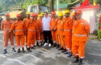 धराली में राहत कार्यों की समीक्षा में जुटे सीएम धामी, हेली रेस्क्यू को और प्रभावी बनाने के दिए निर्देश