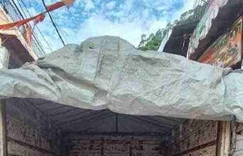 धराली-हर्षिल आपदा प्रभावितों को प्रशासन ने वितरित किए दैनिक जरूरत के सामान