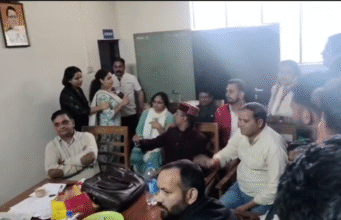 मसूरी एमपीजी कॉलेज में बवाल! गुप्त बैठक, प्राचार्य के इस्तीफे की माँग से गरमाया माहौल