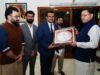 सीएम धामी से आइस स्केटिंग एसोसिएशन ऑफ इंडिया के प्रतिनिधिमंडल ने की शिष्टाचार भेंट
