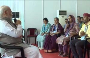 आपदा प्रभावितों ने पीएम मोदी को बताई ‘मन की बात’, भरी आंखें देखकर हुए भावुक