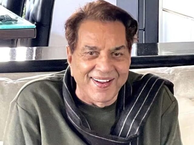 Dharmendra Death: नहीं रहे बॉलीवुड के हीमैन धर्मेंद्र, लंबी बीमारी के बाद दुनिया को कहा अलविदा