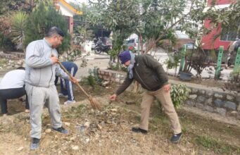 Breaking News :-एसएसपी दून के निर्देश पर दून पुलिस द्वारा चलाया गया स्वच्छता/सफाई अभियान
