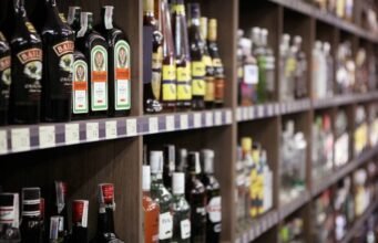 Uttarakhand: 15 दिसंबर से शराब की कीमत प्रति बोतल इतने रुपये बढ़ जाएगी