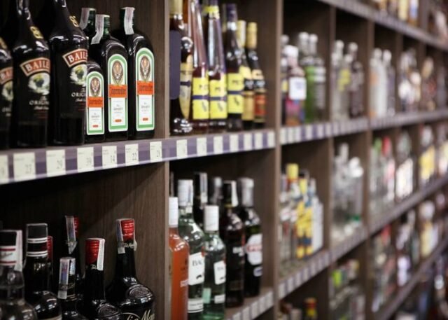 Uttarakhand: 15 दिसंबर से शराब की कीमत प्रति बोतल इतने रुपये बढ़ जाएगी