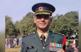 उत्तराखंडः पहाड़ का बेटा दीपक बना सेना में लेफ्टिनेंट, राइफलमैन से हुए थे भर्ती