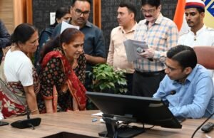 जिला प्रशासन का मिशन सफाई; स्वयं पीड़ित मां की शिकायत पर आदतन अपराधी दिव्यकांत लखेड़ा को डीएम ने किया जिला बदर