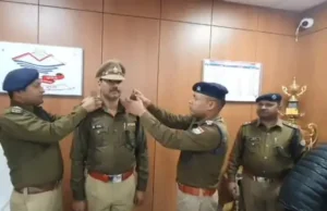 रामनगर कोतवाली में पांच पुलिसकर्मी पदोन्नत:सीओ सुमित पांडे ने स्टार लगाए, नई जिम्मेदारियों के लिए बधाई दी