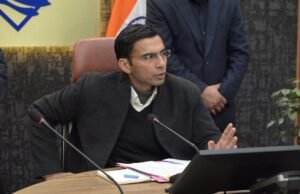 गणतंत्र दिवस समारोह की तैयारियों को लेकर ऋषिपर्णा सभागार कलेक्ट्रेट डीएम ने ली महत्वपूर्ण बैठक