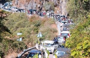 रविवार को मसूरी में उमड़ा सैलानियों का सैलाब, दून–मसूरी हाईवे पर लंबा जाम