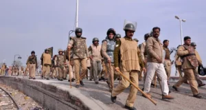 बनभूलपुरा रेलवे अतिक्रमण पर सख्ती, पूरे इलाके में कड़ा पुलिस पहरा