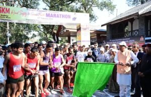 देहरादून में जागरूकता की दौड़: CM धामी ने दिखाई हरी झंडी, सड़क सुरक्षा और पर्यावरण पर दिया बड़ा संदेश