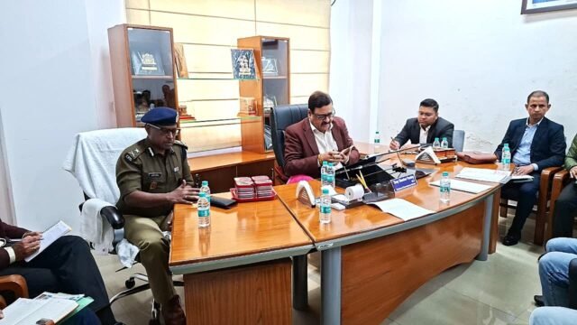 चारधाम यात्रा 2026 की तैयारियाँ तेजः गढ़वाल आयुक्त ने स्टेकहोल्डर्स संग की अहम बैठक