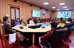 मन की बात: CM धामी ने स्कूली बच्चों संग सुना पीएम मोदी का 131वां एपिसोड