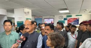 दून अस्पताल पहुंचे मंत्री सुबोध उनियाल, व्यवस्थाओं का लिया जायजा