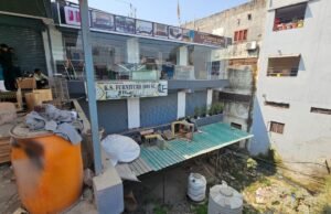 अवैध निर्माणों पर एमडीडीए की सख्त कार्रवाई, दो व्यवसायिक निर्माण सील