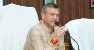 देहरादून महापौर सख्त: पार्षदों की समस्याएं तुरंत हल करें, लापरवाही पर कार्रवाई चेतावनी