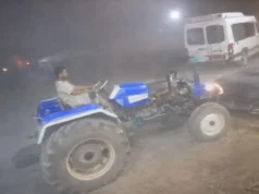 कालाढूंगी में ट्रैक्टर से जानलेवा हमला, कार को तीन बार मारी टक्कर!