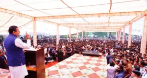 DAV कॉलेज पहुंचे CM धामी, छात्रों के लिए किया बड़ा ऐलान