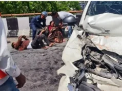 कौडियाला में दर्दनाक हादसा: ट्रक से भिड़ी कार, महिला की मौत, 7 घायल