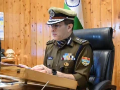 पुलिस मुख्यालय में लॉ एंड ऑर्डर को लेकर उच्च स्तरीय बैठक, डीजीपी ने दिए अधिकारियों को कड़े निर्देश।