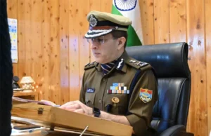 पुलिस मुख्यालय में लॉ एंड ऑर्डर को लेकर उच्च स्तरीय बैठक, डीजीपी ने दिए अधिकारियों को कड़े निर्देश।