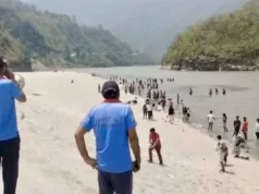 अलकनंदा किनारे ‘गोवा बीच’ बना चारधाम यात्रियों की पहली पसंद, प्रशासन ने जारी किया अलर्ट