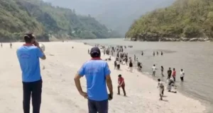 अलकनंदा किनारे ‘गोवा बीच’ बना चारधाम यात्रियों की पहली पसंद, प्रशासन ने जारी किया अलर्ट