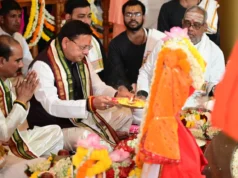 डोल आश्रम में भव्य आयोजन, CM धामी ने किया अभिषेक व पूजन