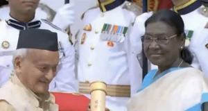 राष्ट्रपति मुर्मु ने भगत सिंह कोश्यारी को पद्म भूषण से सम्मानित किया, सीएम धामी ने दी बधाई