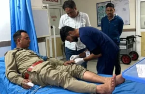 अवैध खनन रोकने पर वन कर्मी को ट्रैक्टर से कुचलने की कोशिश, गंभीर घायल