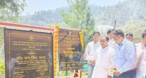 श्रीनगर क्षेत्र को मिली विकास योजनाओं की सौगात: कैबिनेट मंत्री ने आधुनिक शिक्षा लैब का किया शुभारंभ