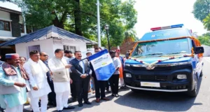 मुख्यमंत्री धामी ने 4 आधुनिक एम्बुलेंस का किया फ्लैग ऑफ