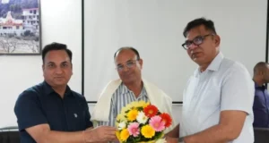 सूचना विभाग में शासकीय सेवा पूर्ण कर सेवानिवृत्त हुए सहायक निदेशक ललिता प्रसाद भट्ट को दी भावभीनी विदाई