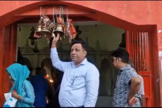 हल्द्वानी: महानिदेशक सूचना बंशीधर तिवारी ने कालू सिद्ध मंदिर के किए दर्शन,देश -प्रदेश के सुख समृद्धि की कामना