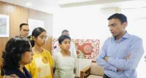 कैंसर पीड़ित विधवा को प्रशासन की बड़ी राहत, बच्चों की पढ़ाई शुरू, ₹50 हजार सहायता मंजूर