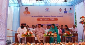 सतपाल महाराज ने किया बहुउद्देशीय शिविर का शुभारंभ, स्वास्थ्य सेवाओं का लोगों ने उठाया लाभ