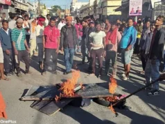 देहरादून कांवली रोड पर बेकाबू ट्रक ने ली मजदूर की जान, गुस्साई भीड़ का हंगामा