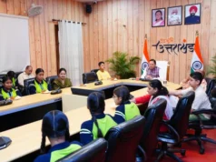 CM धामी ने छात्राओं संग सुना ‘मन की बात’, बताया प्रेरणा का सशक्त माध्यम