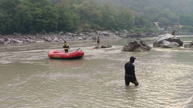 rishikesh_705b58a19afb072887f7354ff2956239