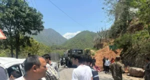 रुद्रप्रयाग के नरकोटा में भीषण सड़क हादसा: आर्मी ट्रक और कार की भिड़ंत में कई गंभीर, सेना के जवानों ने संभाला मोर्चा