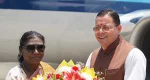 राष्ट्रपति द्रौपदी मुर्मु का देवभूमि उत्तराखण्ड आगमन, जौलीग्रांट हवाई अड्डे पर हुआ आत्मीय स्वागत