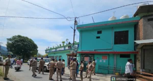 बिना अनुमति संचालित मस्जिद-मदरसा भवन पर एमडीडीए का शिकंजा
