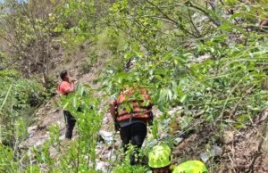 देवप्रयाग हादसा: खाई से नदी में गिरी इनोवा, SDRF ने शुरू किया बड़ा सर्च ऑपरेशन
