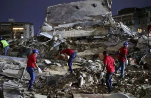 कुछ ही सेकेंड में आए दो भूकंप से डोली धरती, 32 की मौत, 700 से ज्यादा घायल, गैस सप्लाई बंद Earthquake Today