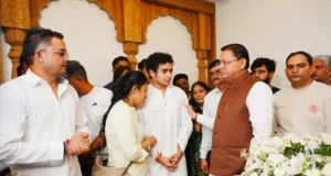 नम आंखों से जसपाल राणा को अंतिम विदाई, श्रद्धांजलि देते वक्त रो पड़ीं मनु भाकर; सीएम धामी समेत कई दिग्गज पहुंचे