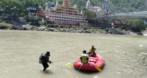 ऋषिकेश: गंगा में बहा राजस्थान का युवक, SDRF-पुलिस की टीम लगातार कर रही तलाश