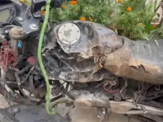 गोपेश्वर में बेकाबू ट्रक का कहर: बैरिकेड तोड़ भाग रहे चालक ने बाइक सवार मुकेश नेगी को कुचला, मौके पर मौत